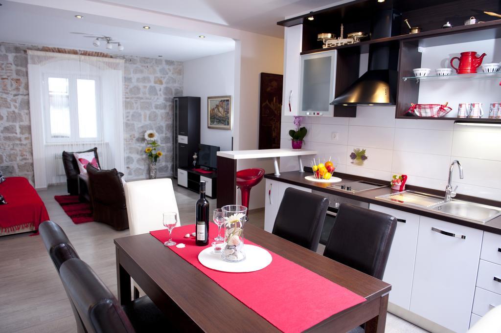 Apartman U Srcu Grada - Ilicev Prolaz Split Exterior photo